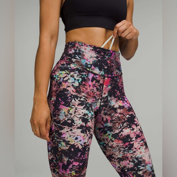 Lululemon Base Pace High-Rise Tight 25" Stencil Blossom Red Multi Size 10 - Picture 3 of 11